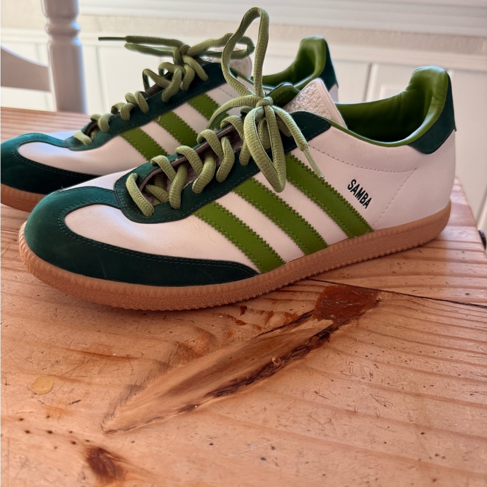 NEW Adidas Samba Green and White Sneakers, Unisex - Picture 2 of 12